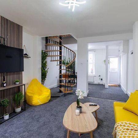Open Mind Property - Luxury House & Free Parking Portsmouth Zewnętrze zdjęcie