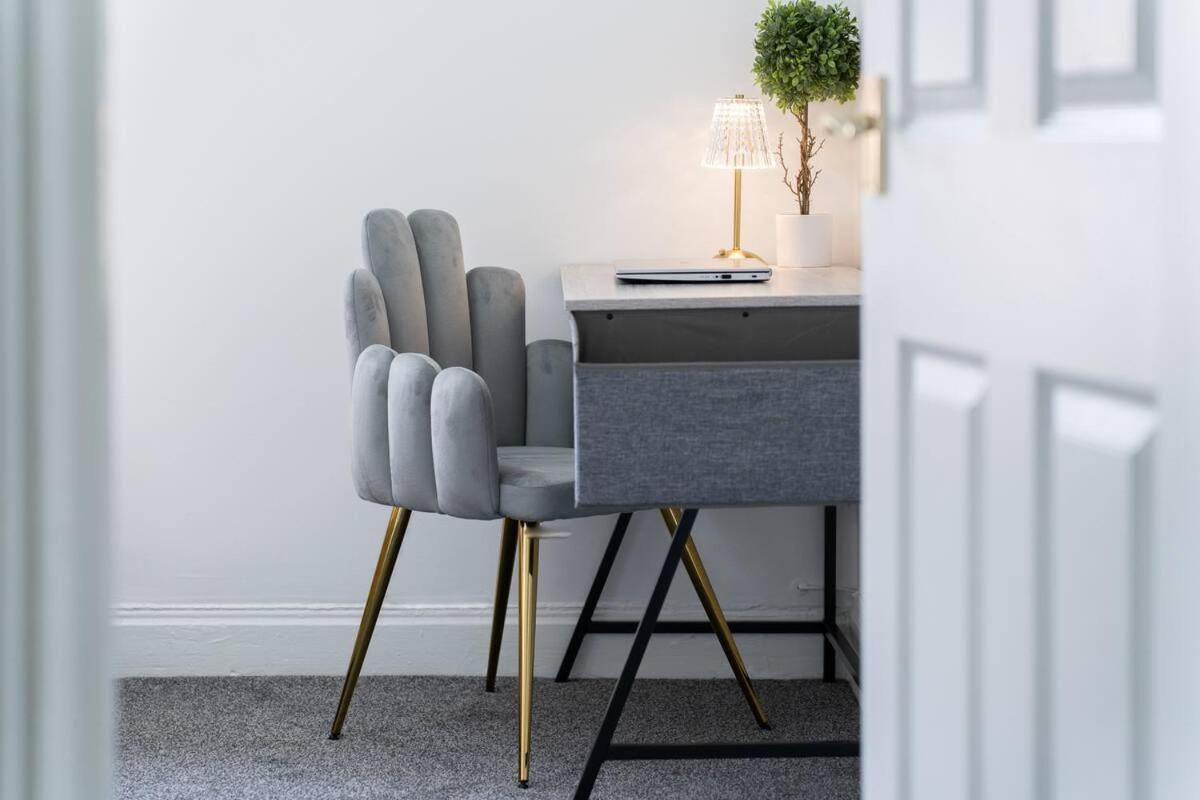 Open Mind Property - Luxury House & Free Parking Portsmouth Zewnętrze zdjęcie
